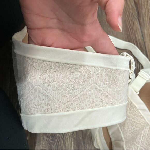 Ambrielle Multi-Way Strapless Cream Nude Underwire Bra Size 40DD - Picture 5 of 6